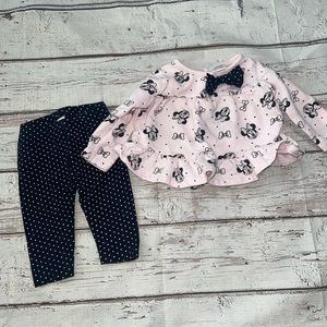 Minnie Mouse leggings and sweatshirt